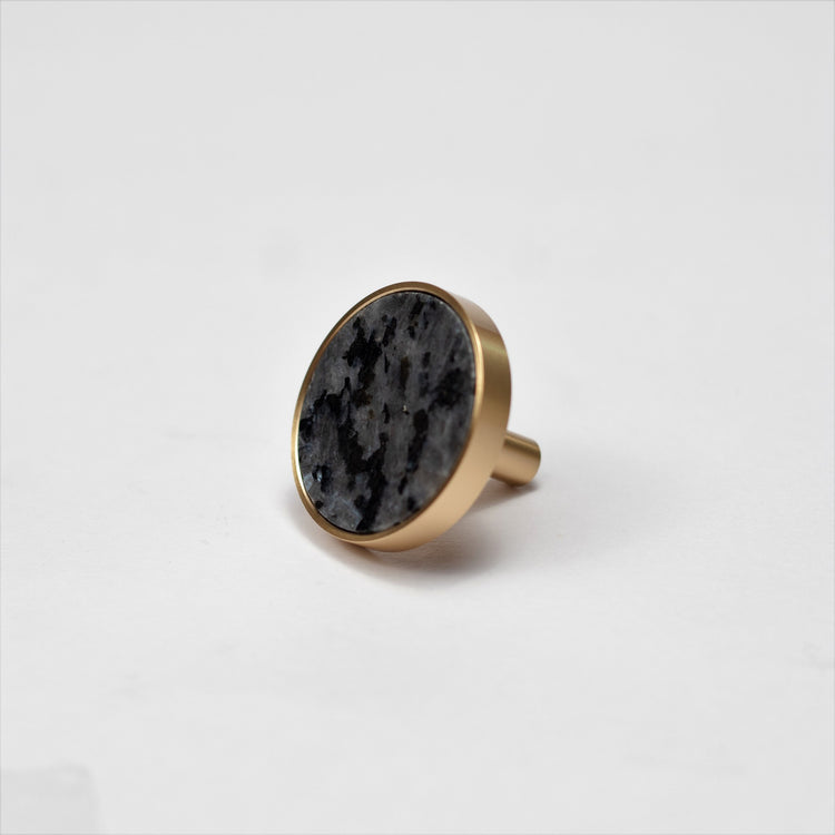 Itish Leather Knob