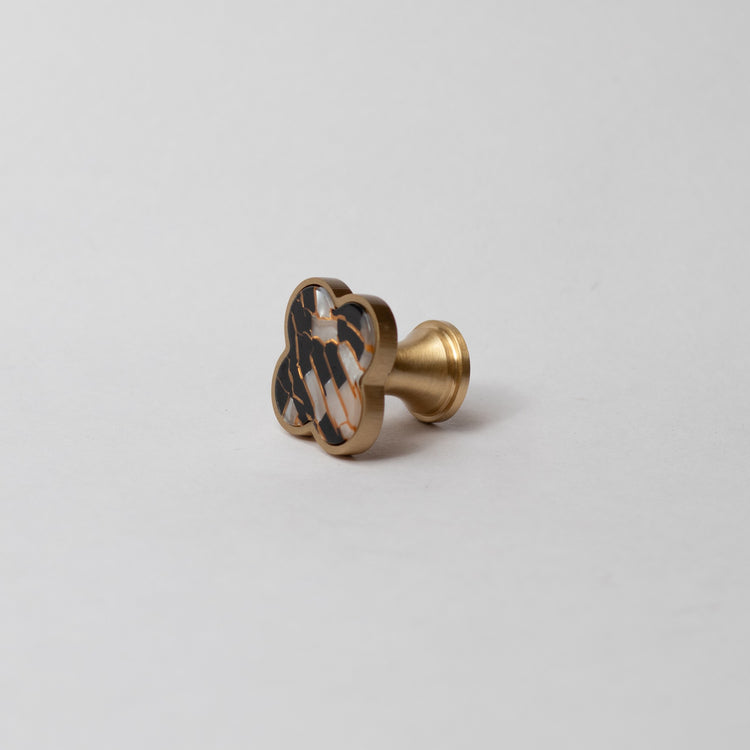 Kalhana Brass Knob