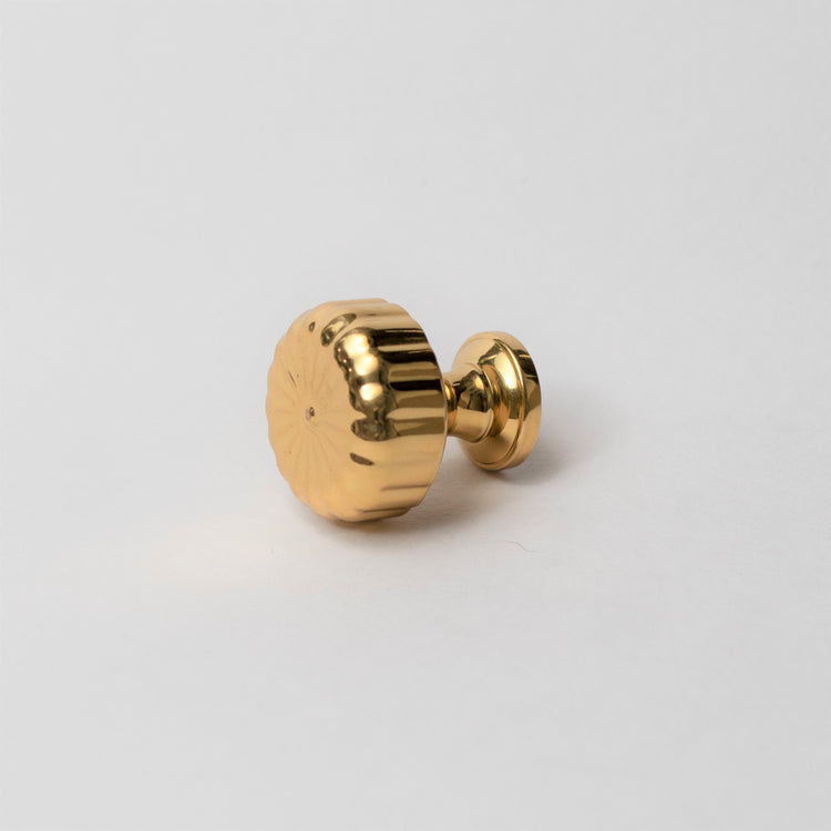 Phool Brass Knob