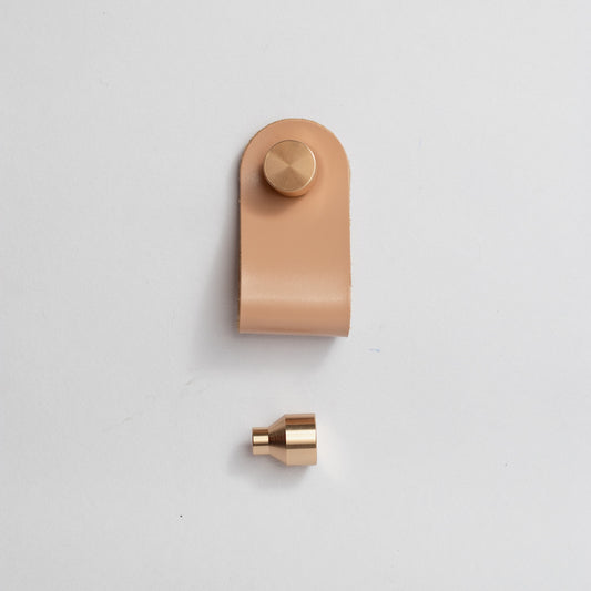 Amoli Leather Knob